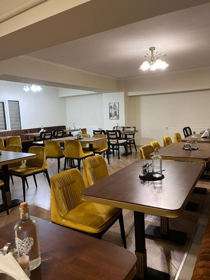 Camere De Inchiriat Elisei Τιμισοάρα Εξωτερικό φωτογραφία